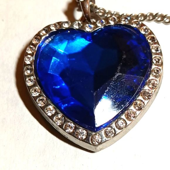 Heart of Ocean Blue Titanic Necklace - Picture 5 of 5